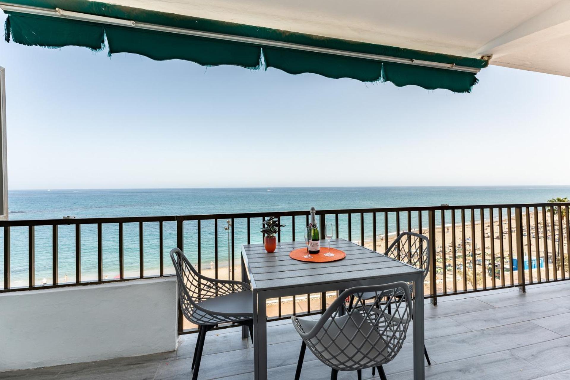 Malagasuite Golden Views Fuengirola Extérieur photo